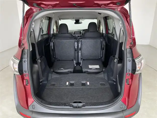 トヨタ シエンタ G 埼玉県 2019(令1)年 2.1万km センシュアルレッドマイカ パノラミックビューモニター　純正ナビ　シートヒーター　ステアリングヒーター　セーフティセンス　両側パワースライドドア　ビルトインＥＴＣ　コーナーセンサー　スマートキー　プッシュスタート　地デジ