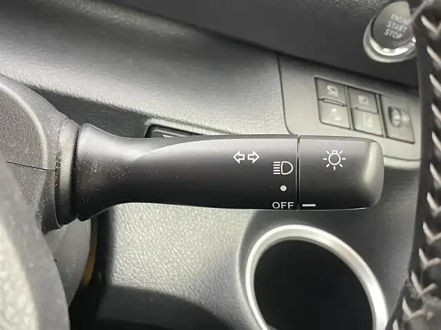 トヨタ シエンタ G 埼玉県 2019(令1)年 2.1万km センシュアルレッドマイカ パノラミックビューモニター　純正ナビ　シートヒーター　ステアリングヒーター　セーフティセンス　両側パワースライドドア　ビルトインＥＴＣ　コーナーセンサー　スマートキー　プッシュスタート　地デジ