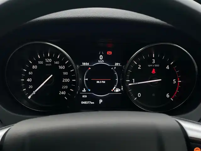 ランドローバー ランドローバー ディスカバリースポーツ　HSE 山梨県 2018(平30)年 4.9万km カルパチアングレー ブラックP /ドライバーA/黒革 /ACC /全周囲C/純正HDDナビ/BT/フルセグ/ACC/BSA/LKA/ステアリングH/Aハイビーム/Aライト/HID/Pシート/シートヒーター/電動リアゲート/ETC/取説/記録簿
