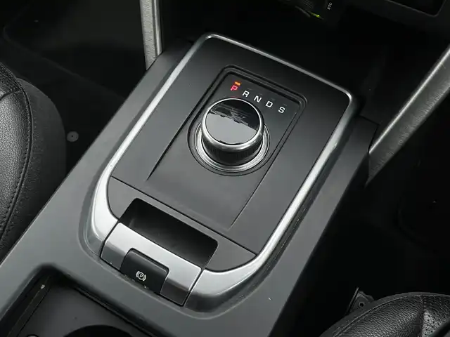ランドローバー ランドローバー ディスカバリースポーツ　HSE 山梨県 2018(平30)年 4.9万km カルパチアングレー ブラックP /ドライバーA/黒革 /ACC /全周囲C/純正HDDナビ/BT/フルセグ/ACC/BSA/LKA/ステアリングH/Aハイビーム/Aライト/HID/Pシート/シートヒーター/電動リアゲート/ETC/取説/記録簿