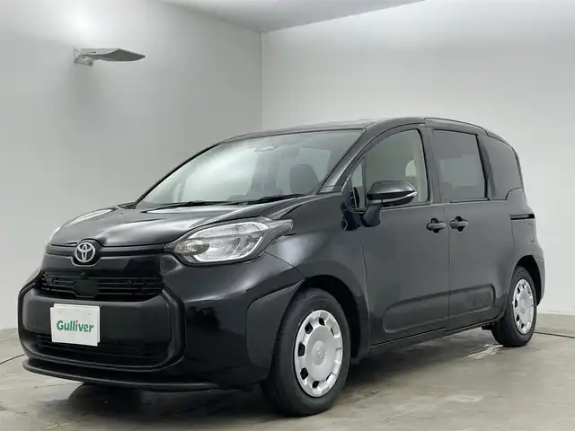 トヨタ シエンタ ハイブリッド G 岡山県 2025(令7)年 0.1万km未満 ブラック 登録済未使用車/トヨタセーフティセンス/・プリクラッシュセーフティ/・レーントレーシングアシスト/・レーンディパーチャーアラート/・レーダークルーズコントロール/・アダプティブハイビームシステム/・ロードサインアシスト/・ドライバー異常時対応システム/・プロアクティブドライビングアシスト/・発進遅れ告知機能/純正8インチディスプレイオーディオ/（AM/FM/BT/USB/Carplay）/パノラミックビューモニター/パーキングサポートブレーキ/ドライブスタートコントロール/純正ドライブレコーダー/両側パワースライドドア/LEDヘッドライト/オートライト/ビルトインETC/新車保証書/スマートキー×2
