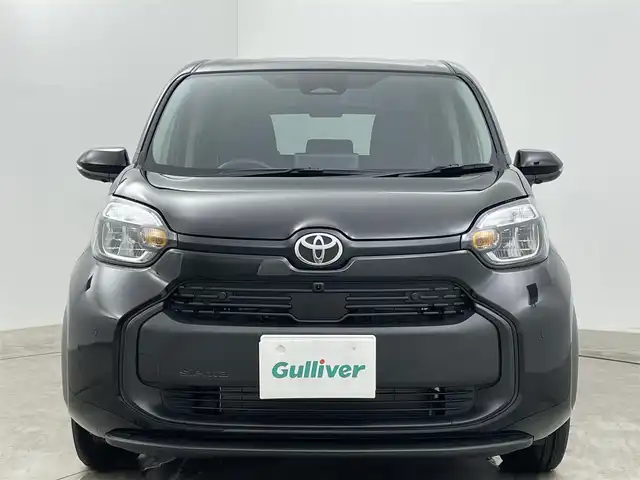 トヨタ シエンタ ハイブリッド G 岡山県 2025(令7)年 0.1万km未満 ブラック 登録済未使用車/トヨタセーフティセンス/・プリクラッシュセーフティ/・レーントレーシングアシスト/・レーンディパーチャーアラート/・レーダークルーズコントロール/・アダプティブハイビームシステム/・ロードサインアシスト/・ドライバー異常時対応システム/・プロアクティブドライビングアシスト/・発進遅れ告知機能/純正8インチディスプレイオーディオ/（AM/FM/BT/USB/Carplay）/パノラミックビューモニター/パーキングサポートブレーキ/ドライブスタートコントロール/純正ドライブレコーダー/両側パワースライドドア/LEDヘッドライト/オートライト/ビルトインETC/新車保証書/スマートキー×2