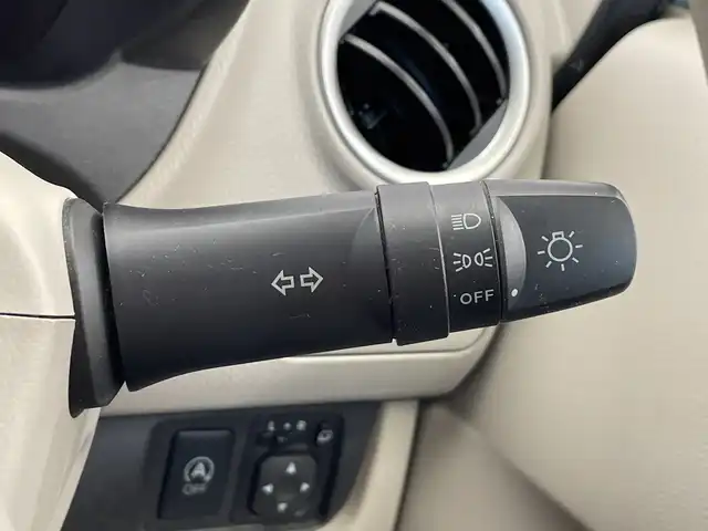日産 デイズ X 栃木県 2016(平28)年 3.8万km アイスブルー 純正SDナビ/（CD/Bluetooth/AUX/USB/iPod）/全方位カメラ/衝突軽減ブレーキ/前方ドライブレコーダー/禁煙車/横滑り防止装置/スマートキー/プッシュスタート/アイドリングストップ/社外14インチアルミホイール/社外フロアマット/サマータイヤ積込
