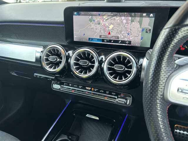 メルセデス・ベンツ Ｍ・ベンツ ＧＬＢ２００ｄ 4マチック AMGライン 福岡県 2021(令3)年 7.2万km ポーラホワイト レーダーセーフティパッケージ/アダプティブクルーズコントロール/純正ナビ/Applecarplay/androidauto/フルセグTV/全方位カメラ/パワーバックドア/ハーフレザーシート/前席シートヒーター/ワイヤレス充電　/LEDヘッドライト/オートハイビーム/前後ドライブレコーダー/純正19インチアルミホイール/ETC2.0/取扱説明書/スペアキー×1