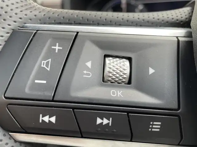 三菱 アウトランダー ＰＨＥＶ P 茨城県 2023(令5)年 0.3万km ホワイトダイヤモンド 純正メーカーナビ/保証書/ビルトインETC2.0/充電ケーブル/アラウンドビューモニター/サンルーフ/ＢＯＳＥプレミアムサウンド/１列目＆２列目シートヒーター/パワーバックドア/クリアランスソナー/プリクラッシュセーフティ/レーダークルーズコントロール/純正20インチAW/AC1500Wコンセント/メモリ機能付きパワーシート/ステアリングスイッチ/プッシュスタート/スマートキー/ランバーサポート調整スイッチ/電動パーキングブレーキ/オートホールド/ヘッドアップディスプレイ