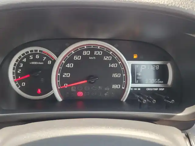 トヨタ パッソ モーダ　Gパッケージ 群馬県 2016(平28)年 3.8万km マゼンタベリーマイカM 純正ナビ(Bluetooth/CD/DVD)/フルセグTV/バックモニター/クリアランスソナー/スマートアシスト2/・衝突回避支援ブレーキ機能/・衝突警報機能/・車線逸脱警報機能/・誤発進抑制制御機能/・先行車発進お知らせ機能/LEDヘッドランプ/オートライト/オートエアコン/本革巻きステアリング/ステアリングスイッチ/純正14インチアルミホイール/キーフリーシステム/プッシュボタンスタート/イモビライザー/禁煙車