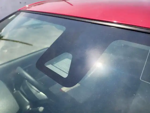 トヨタ パッソ モーダ　Gパッケージ 群馬県 2016(平28)年 3.8万km マゼンタベリーマイカM 純正ナビ(Bluetooth/CD/DVD)/フルセグTV/バックモニター/クリアランスソナー/スマートアシスト2/・衝突回避支援ブレーキ機能/・衝突警報機能/・車線逸脱警報機能/・誤発進抑制制御機能/・先行車発進お知らせ機能/LEDヘッドランプ/オートライト/オートエアコン/本革巻きステアリング/ステアリングスイッチ/純正14インチアルミホイール/キーフリーシステム/プッシュボタンスタート/イモビライザー/禁煙車