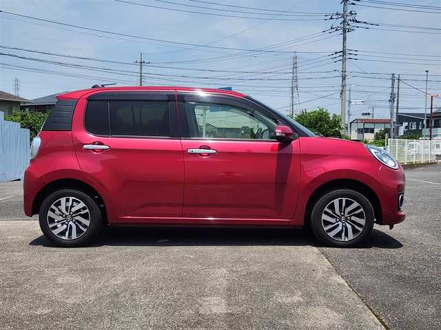 トヨタ パッソ モーダ　Gパッケージ 群馬県 2016(平28)年 3.8万km マゼンタベリーマイカM 純正ナビ(Bluetooth/CD/DVD)/フルセグTV/バックモニター/クリアランスソナー/スマートアシスト2/・衝突回避支援ブレーキ機能/・衝突警報機能/・車線逸脱警報機能/・誤発進抑制制御機能/・先行車発進お知らせ機能/LEDヘッドランプ/オートライト/オートエアコン/本革巻きステアリング/ステアリングスイッチ/純正14インチアルミホイール/キーフリーシステム/プッシュボタンスタート/イモビライザー/禁煙車