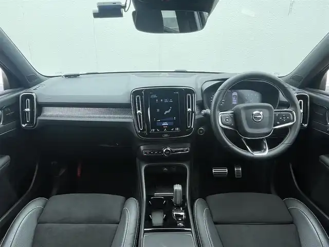 ボルボ ＸＣ４０ B4 AWD Rデザイン 東京都 2020(令2)年 1万km パール 純正ナビ/360°カメラ/BSM/ACC/ハーフレザーシート/シートヒーター/ドライブレコーダー/ETC