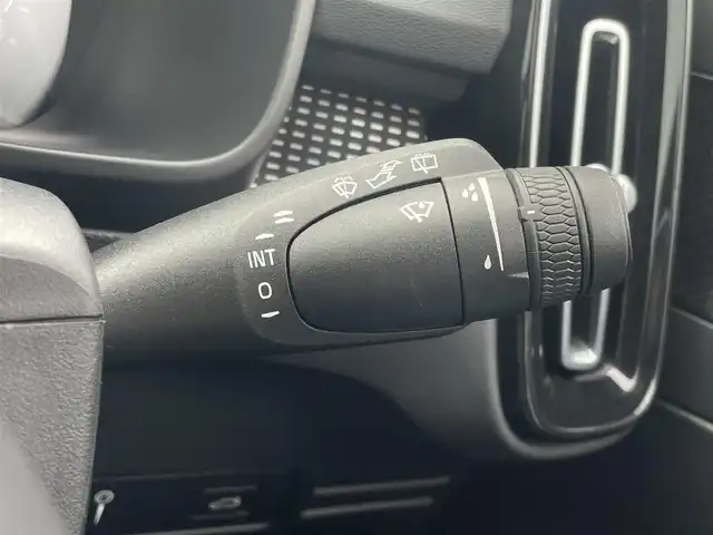 ボルボ ＸＣ４０ B4 AWD Rデザイン 東京都 2020(令2)年 1万km パール 純正ナビ/360°カメラ/BSM/ACC/ハーフレザーシート/シートヒーター/ドライブレコーダー/ETC