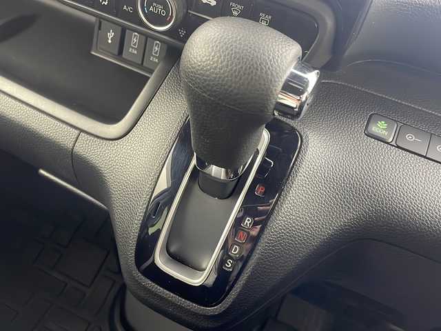 ホンダ Ｎ ＢＯＸ カスタム L 岐阜県 2021(令3)年 4万km プラチナホワイトパール 純正ナビ/Bluetooth/フルセグTV/CD/DVD/USB/SD/衝突軽減ブレーキ/アダプティブクルーズコントロール/レーンキープアシスト/パーキングセンサー/バックカメラ/両側パワースライドドア/シートヒーター/ドライブレコーダー/スマートキー/プッシュスタート/純正アルミホイール/純正フロアマット/オートLEDヘッドライト