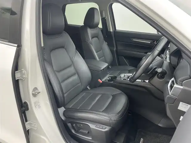 マツダ ＣＸ－５ XD Lパッケージ 岡山県 2020(令2)年 2.5万km スノーフレイクホワイトパールマイカ 純正ナビ/地デジ/Bluetooth/DVD再生/全方位モニター/黒レザーシート/シートヒーター/パワーシート/メモリシート/ETC/前後ドライブレコーダー /衝突被害軽減ブレーキ/レーダークルーズコントロール/ヘッドアップディスプレイ/ブラインドスポットモニター/純正19インチアルミホイール/純正フロアマット/パドルシフト /パワーバックドア /オートハイビーム /プッシュスタート /スマートキー