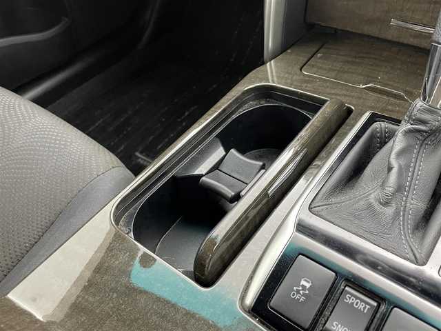 トヨタ マークＸ 250G 岐阜県 2013(平25)年 9.6万km ホワイトパールクリスタルシャイン モデリスタエアロ(フロント/サイド/リアアンダー)/＝＝＝＝＝/純正メーカーHDDナビ/・CD/DVD/MSV/USB/AUX/フルセグTV/モデリスタエアロ　純正メーカーナビ　バックカメラ　　フルセグＴＶ　スマートキー　　プッシュスタート　パワーシート　　キセノンヘッドライト　オートライト　　フォグランプ　　ビルトインＥＴＣ　社外１８ＡＷ