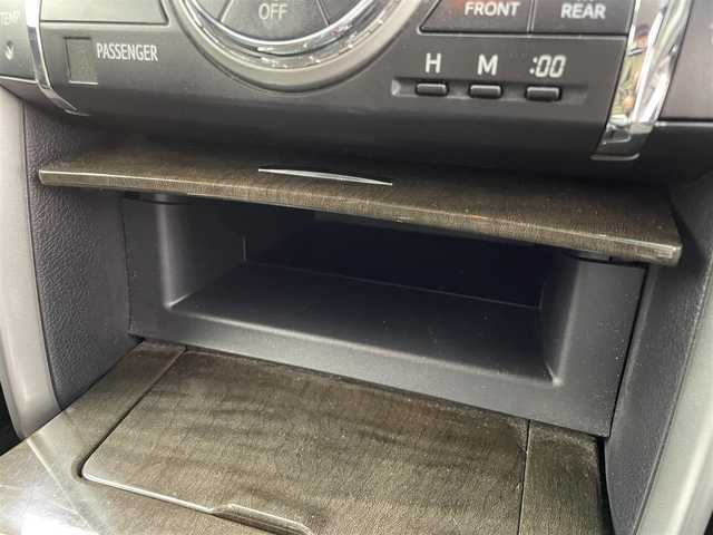 トヨタ マークＸ 250G 岐阜県 2013(平25)年 9.6万km ホワイトパールクリスタルシャイン モデリスタエアロ(フロント/サイド/リアアンダー)/＝＝＝＝＝/純正メーカーHDDナビ/・CD/DVD/MSV/USB/AUX/フルセグTV/モデリスタエアロ　純正メーカーナビ　バックカメラ　　フルセグＴＶ　スマートキー　　プッシュスタート　パワーシート　　キセノンヘッドライト　オートライト　　フォグランプ　　ビルトインＥＴＣ　社外１８ＡＷ