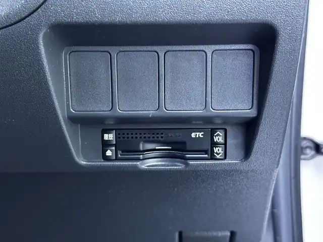 トヨタ カローラ ルミオン 1．8S エアロツアラー 宮城県 2010(平22)年 7.1万km ホワイトパールクリスタルシャイン 純正HDDナビ/【CD・DVD・MSV・BT・SD・フルセグTV】/純正エアロ/社外17インチAW/社外ドライブレコーダー/パドルシフト/オートライト/HIDヘッドライト/フォグライト/電動格納ミラー/ウィンカーミラー/スマートキーX２/ETC