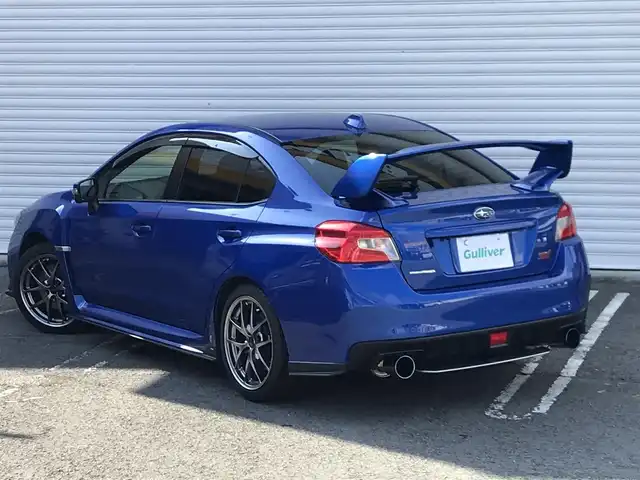 スバル ＷＲＸ ＳＴＩ STI タイプS 和歌山県 2016(平28)年 2.2万km WRブルーパール 純正DIATONESOUNDナビ（NR-MZ200-FJ)/ BT/CD/DVD/TV/AM/FM/アドバンスドセーフティパッケージ/・リアビークルディテクション/・サイドカメラ/・オートマチックハイビーム/DIATONEスピーカー（フロント・リア）/STIフルエアロパーツ/柿本マフラー/6速MT/バックカメラ/プッシュスタート/純正ETC2.0/運転席パワーシート/オートライト/ダウンヒルアシストコントロール/LEDヘッドライト/純正フロアマット/ドアバイザー/スペアキーX1/取扱説明書/保証書