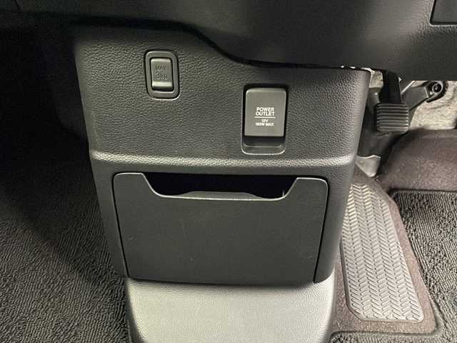 ホンダ Ｎ ＢＯＸ カスタム G L ホンダセンシング 新潟県 2017(平29)年 4万km クリスタルブラックパール メモリナビ/フルセグテレビ/バックカメラ/Bluetooth/クルーズコントロール/ドアバイザー/両側パワースライドドア/ETC/アイドリングストップ/ウィンカーミラー/アルミホイール/プッシュスタート