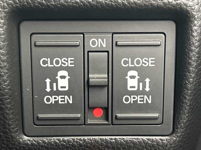 ホンダ Ｎ ＢＯＸ カスタム G L ホンダセンシング 三重県 2017(平29)年 4万km クリスタルブラックパール /禁煙車//社外ナビ//フルセグテレビ//バックカメラ//Bluetooth//アダプティブクルーズコントロール//オートライト//ドアバイザー//両側パワースライドドア//ETC//アイドリングストップ//ウィンカーミラー//純正アルミホイール//プッシュスタート