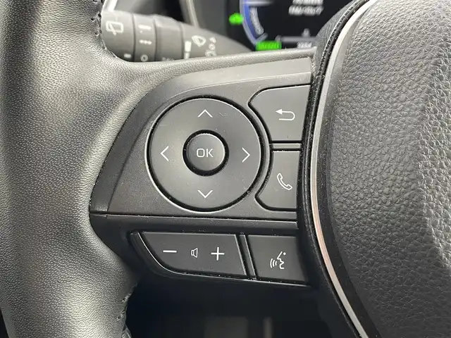 トヨタ カローラツーリング ハイブリッド アクティブスポーツ 道南・函館 2024(令6)年 3.3万km アティチュードブラックマイカ /純正ナビ//フルセグTV//寒冷地仕様//バックカメラ//シートヒーター//クルーズコントロール//コーナーセンサー//レーンキープアシスト//ETC//ブラインドスポットモニター//オートハイビーム//ハンドルウォーマー