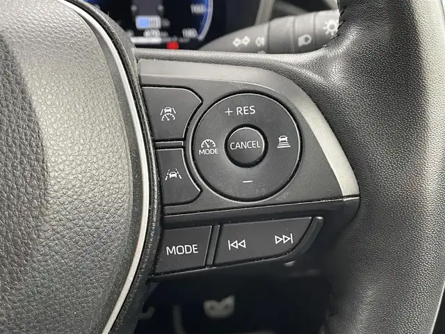 トヨタ カローラツーリング ハイブリッド アクティブスポーツ 道南・函館 2024(令6)年 3.3万km アティチュードブラックマイカ /純正ナビ//フルセグTV//寒冷地仕様//バックカメラ//シートヒーター//クルーズコントロール//コーナーセンサー//レーンキープアシスト//ETC//ブラインドスポットモニター//オートハイビーム//ハンドルウォーマー