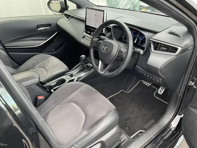 トヨタ カローラツーリング ハイブリッド アクティブスポーツ 道南・函館 2024(令6)年 3.3万km アティチュードブラックマイカ /純正ナビ//フルセグTV//寒冷地仕様//バックカメラ//シートヒーター//クルーズコントロール//コーナーセンサー//レーンキープアシスト//ETC//ブラインドスポットモニター//オートハイビーム//ハンドルウォーマー