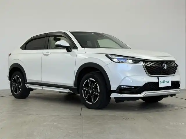 ホンダ ヴェゼル ハイブリッド e:HEV X 愛知県 2022(令4)年 3.4万km プラチナホワイトパール ホンダセンシング/純正ディスプレイナビ/フルセグTV/Bluetooth/AppleCarPlay/AndroidAuto/Qi充電/アダプティブクルーズコントロール/ステアリングリモコン/パドルシフト/ダウンヒルアシストコントロール/ETC2.0/オートライト/フォグランプ/全方位ドライブレコーダー/バックカメラ/モデューロフルエアロ