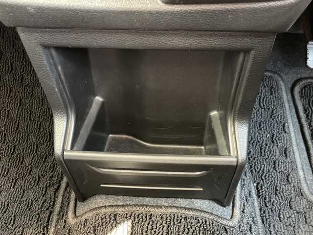 スズキ クロスビー HYBRID MV 愛知県 2021(令3)年 1.3万km キャバンアイボリーパールメタリック 純正ナビ/レーダークルーズコントロール/シートヒーター/バックカメラ/コーナーセンサー/純正アルミホイール/LEDヘッドライト/パドルシフト/オートマチックハイビーム/ドライブレコーダー/衝突軽減システム/CD DVD/Bluetooth/ステアリングスイッチ/スマートキー/プッシュスタート