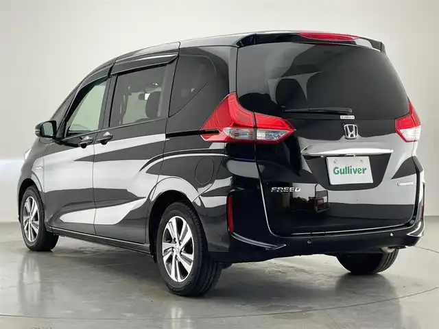 ホンダ フリード ハイブリット G ホンダセンシング 愛知県 2022(令4)年 3.5万km クリスタルブラックパール 純正９インチナビ/ホンダセンシング/レーダークルーズコントロール/両側パワースライドドア/フルセグTV/DVD/バックカメラ/LEDオートライト/ETC/前後ドライブレコーダー/ハーフレザーシート/シートヒーター/純正アルミホイール/純正フロアマット/衝突被害軽減ブレーキ/パーキングセンサー/禁煙車
