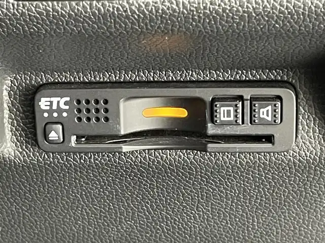 ホンダ フリード ハイブリット G ホンダセンシング 愛知県 2022(令4)年 3.5万km クリスタルブラックパール 純正９インチナビ/ホンダセンシング/レーダークルーズコントロール/両側パワースライドドア/フルセグTV/DVD/バックカメラ/LEDオートライト/ETC/前後ドライブレコーダー/ハーフレザーシート/シートヒーター/純正アルミホイール/純正フロアマット/衝突被害軽減ブレーキ/パーキングセンサー/禁煙車