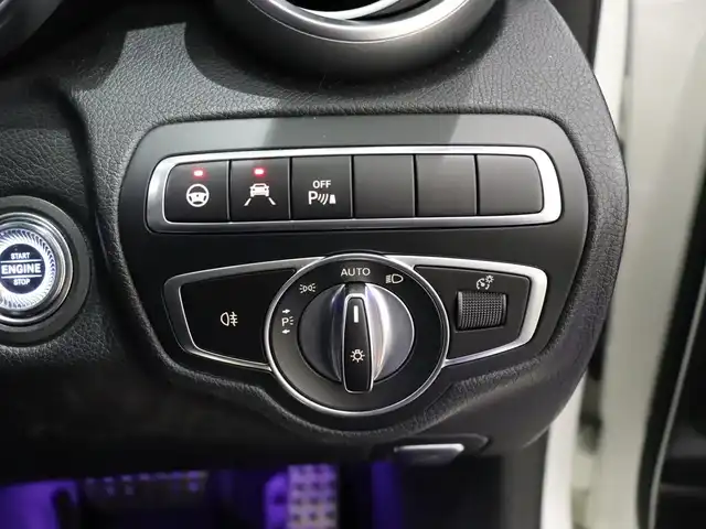 メルセデス・ベンツ Ｃ２２０ｄ ステーションワゴン アバンギャルドAMGライン 静岡県 2018(平30)年 4万km ダイヤモンドホワイト レーダーセーフティパッケージ /ナビ TV AppleCarPlay　/ACC LKA BSM /革シート シートヒーター /パワーバックドア /パーキングサポート /エアサス /LEDヘッドライト /アイドリングSTOP /アンビエントライト /前後センサー