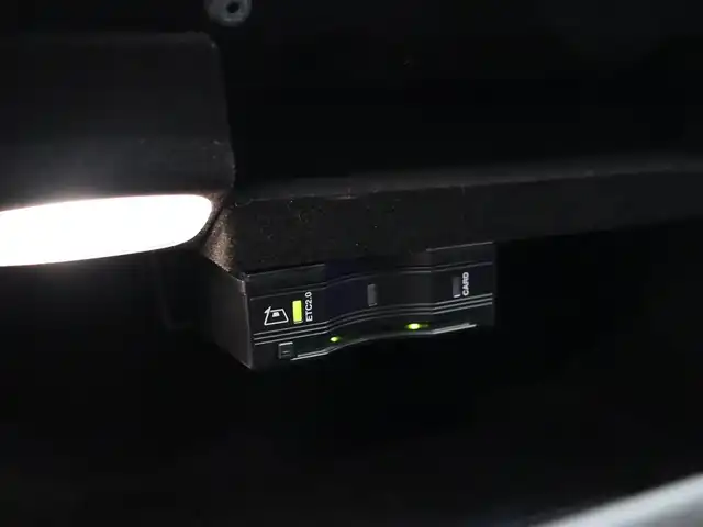 メルセデス・ベンツ Ｃ２２０ｄ ステーションワゴン アバンギャルドAMGライン 静岡県 2018(平30)年 4万km ダイヤモンドホワイト レーダーセーフティパッケージ /ナビ TV AppleCarPlay　/ACC LKA BSM /革シート シートヒーター /パワーバックドア /パーキングサポート /エアサス /LEDヘッドライト /アイドリングSTOP /アンビエントライト /前後センサー