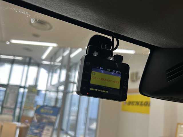 スズキ ジムニー XL 道央・札幌 2019(令1)年 9.4万km ジャングルグリーン ・ワンオーナー/・4WD/・純正ナビ/フルセグTV/DVD/CD/SD/BT/・純正エンジンスターター/・ドライブレコーダー/・衝突被害軽減ブレーキ/・車線逸脱警報/・横滑り防止/・ETC/・前席シートヒーター/・プッシュスタート/・スマートキー/・フロントフォグ/・ドアバイザー/・電格ミラー