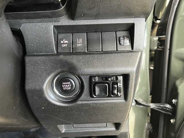 スズキ ジムニー XL 道央・札幌 2019(令1)年 9.4万km ジャングルグリーン ・ワンオーナー/・4WD/・純正ナビ/フルセグTV/DVD/CD/SD/BT/・純正エンジンスターター/・ドライブレコーダー/・衝突被害軽減ブレーキ/・車線逸脱警報/・横滑り防止/・ETC/・前席シートヒーター/・プッシュスタート/・スマートキー/・フロントフォグ/・ドアバイザー/・電格ミラー