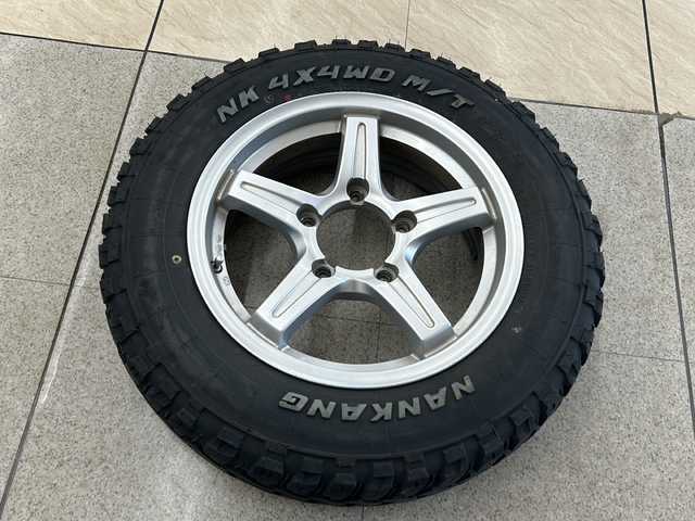 スズキ ジムニー XL 道央・札幌 2019(令1)年 9.4万km ジャングルグリーン ・ワンオーナー/・4WD/・純正ナビ/フルセグTV/DVD/CD/SD/BT/・純正エンジンスターター/・ドライブレコーダー/・衝突被害軽減ブレーキ/・車線逸脱警報/・横滑り防止/・ETC/・前席シートヒーター/・プッシュスタート/・スマートキー/・フロントフォグ/・ドアバイザー/・電格ミラー