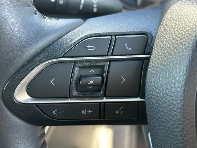 トヨタ ノア ハイブリッド S－Z 大阪府 2022(令4)年 2.4万km アティチュードブラックマイカ トヨタセーフティセンス/純正１０．５インチナビ　/・フルセグTV/USB/BT/HDMI/バックカメラ　/BSM　/両側パワースライドドア　/AC100V/ハーフレザーシート/シートヒーター　/ビルトインＥＴＣ２．０　/ロードサイドアシスト　/クリアランスソナー　/レーダークルーズコントロール/アイドリングストップ/LEDヘッド・フォグ　/純正フロアマット　/純正17インチAW/取説・保証書