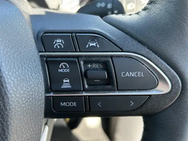 トヨタ ノア ハイブリッド S－Z 大阪府 2022(令4)年 2.4万km アティチュードブラックマイカ トヨタセーフティセンス/純正１０．５インチナビ　/・フルセグTV/USB/BT/HDMI/バックカメラ　/BSM　/両側パワースライドドア　/AC100V/ハーフレザーシート/シートヒーター　/ビルトインＥＴＣ２．０　/ロードサイドアシスト　/クリアランスソナー　/レーダークルーズコントロール/アイドリングストップ/LEDヘッド・フォグ　/純正フロアマット　/純正17インチAW/取説・保証書