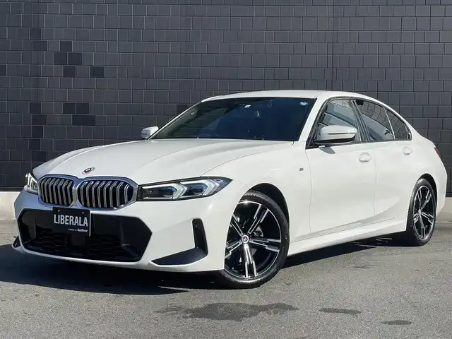 ＢＭＷ ３２０ｉ Mスポーツ 静岡県 2022(令4)年 3.5万km アルピンホワイトⅢ ハイライン・ＰＫＧ　/コンフォート・ＰＫＧ　/ドライビング・アシストＰ　/１４．９インチ純正ナビ　/ＡＣＣ　/ＬＫＡ　/ＢＳＭ　/ＬＣＷ　/ＲＣＴＡ　/パワートランクリッド　/パワーシート/シートヒーター