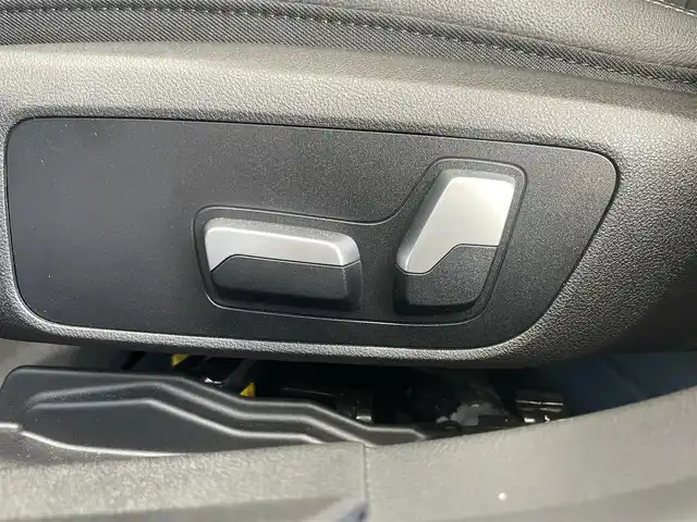 ＢＭＷ ３２０ｉ Mスポーツ 静岡県 2022(令4)年 3.5万km アルピンホワイトⅢ ハイライン・ＰＫＧ　/コンフォート・ＰＫＧ　/ドライビング・アシストＰ　/１４．９インチ純正ナビ　/ＡＣＣ　/ＬＫＡ　/ＢＳＭ　/ＬＣＷ　/ＲＣＴＡ　/パワートランクリッド　/パワーシート/シートヒーター