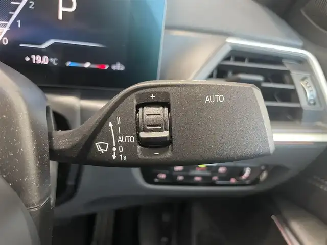 ＢＭＷ ３２０ｉ Mスポーツ 静岡県 2022(令4)年 3.5万km アルピンホワイトⅢ ハイライン・ＰＫＧ　/コンフォート・ＰＫＧ　/ドライビング・アシストＰ　/１４．９インチ純正ナビ　/ＡＣＣ　/ＬＫＡ　/ＢＳＭ　/ＬＣＷ　/ＲＣＴＡ　/パワートランクリッド　/パワーシート/シートヒーター