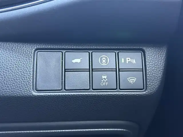 ホンダ ヴェゼル ハイブリッド e:HEV Z 福島県 2023(令5)年 1.2万km クリスタルブラックパール ホンダセンシング/衝突軽減ブレーキ/アダプティブクルーズコントロール/車線維持支援システム/誤発進抑制機能/後方誤発進抑制機能/路外逸脱抑制機能/先行車発進お知らせ機能/標識認識機能/オートハイビーム/ブラインドスポットインフォメーション/純正ナビゲーション/型番：VXU-225VZi/【CD/DVD/SD/USB/Bluetooth/TV】/バックカメラ/純正前後ドライブレコーダー/ビルトインETC/おくだけ充電/電動リフトゲート/前席シートヒーター/ステアリングヒーター/パドルシフト/ステアリングリモコン/LEDオートライト/LEDフォグランプ/純正フロアマット/ドアバイザー