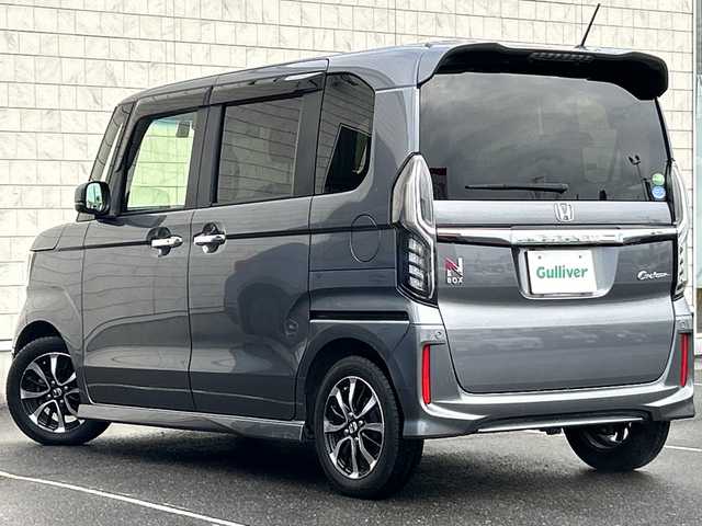 ホンダ Ｎ ＢＯＸ カスタム G L ホンダセンシング 茨城県 2020(令2)年 3.2万km シャイニンググレーM 純正メモリナビ【VXM-204vfi】/(地デジTV・CD・DVD・BT・ラジオ再生)/片側パワースライドドア/レーダークルーズコントロール/レーンアシスト/衝突軽減ブレーキ/コーナーセンサー/シートヒーター/ドライブレコーダー/ビルトインETC/バックカメラ/オートライト/LEDヘッドライト/純正14inアルミホイール/純正フロアマット/スマートキー/スペアキー