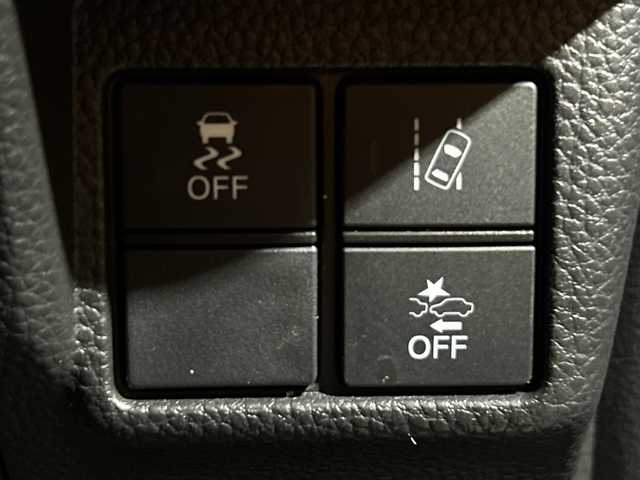 ホンダ Ｎ ＢＯＸ カスタム G L ホンダセンシング 茨城県 2020(令2)年 3.2万km シャイニンググレーM 純正メモリナビ【VXM-204vfi】/(地デジTV・CD・DVD・BT・ラジオ再生)/片側パワースライドドア/レーダークルーズコントロール/レーンアシスト/衝突軽減ブレーキ/コーナーセンサー/シートヒーター/ドライブレコーダー/ビルトインETC/バックカメラ/オートライト/LEDヘッドライト/純正14inアルミホイール/純正フロアマット/スマートキー/スペアキー