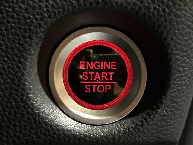 ホンダ Ｎ ＢＯＸ カスタム G L ホンダセンシング 茨城県 2020(令2)年 3.2万km シャイニンググレーM 純正メモリナビ【VXM-204vfi】/(地デジTV・CD・DVD・BT・ラジオ再生)/片側パワースライドドア/レーダークルーズコントロール/レーンアシスト/衝突軽減ブレーキ/コーナーセンサー/シートヒーター/ドライブレコーダー/ビルトインETC/バックカメラ/オートライト/LEDヘッドライト/純正14inアルミホイール/純正フロアマット/スマートキー/スペアキー