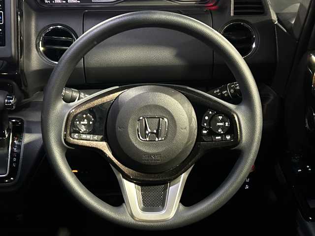 ホンダ Ｎ ＢＯＸ カスタム G L ホンダセンシング 茨城県 2020(令2)年 3.2万km シャイニンググレーM 純正メモリナビ【VXM-204vfi】/(地デジTV・CD・DVD・BT・ラジオ再生)/片側パワースライドドア/レーダークルーズコントロール/レーンアシスト/衝突軽減ブレーキ/コーナーセンサー/シートヒーター/ドライブレコーダー/ビルトインETC/バックカメラ/オートライト/LEDヘッドライト/純正14inアルミホイール/純正フロアマット/スマートキー/スペアキー