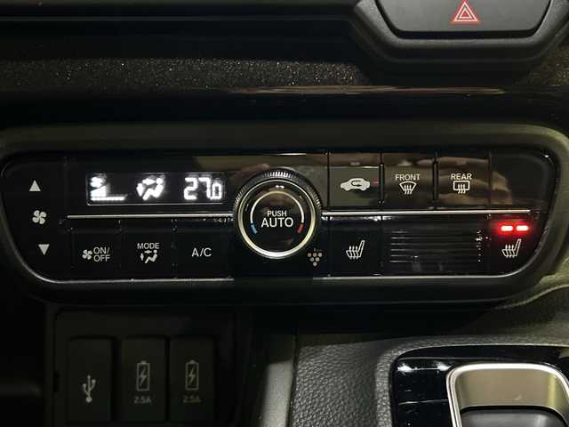 ホンダ Ｎ ＢＯＸ カスタム G L ホンダセンシング 茨城県 2020(令2)年 3.2万km シャイニンググレーM 純正メモリナビ【VXM-204vfi】/(地デジTV・CD・DVD・BT・ラジオ再生)/片側パワースライドドア/レーダークルーズコントロール/レーンアシスト/衝突軽減ブレーキ/コーナーセンサー/シートヒーター/ドライブレコーダー/ビルトインETC/バックカメラ/オートライト/LEDヘッドライト/純正14inアルミホイール/純正フロアマット/スマートキー/スペアキー