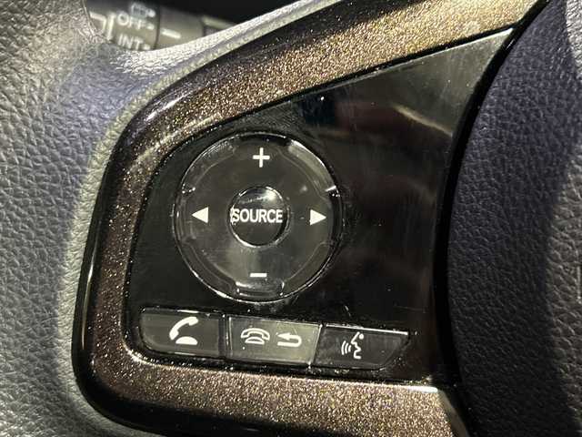 ホンダ Ｎ ＢＯＸ カスタム G L ホンダセンシング 茨城県 2020(令2)年 3.2万km シャイニンググレーM 純正メモリナビ【VXM-204vfi】/(地デジTV・CD・DVD・BT・ラジオ再生)/片側パワースライドドア/レーダークルーズコントロール/レーンアシスト/衝突軽減ブレーキ/コーナーセンサー/シートヒーター/ドライブレコーダー/ビルトインETC/バックカメラ/オートライト/LEDヘッドライト/純正14inアルミホイール/純正フロアマット/スマートキー/スペアキー