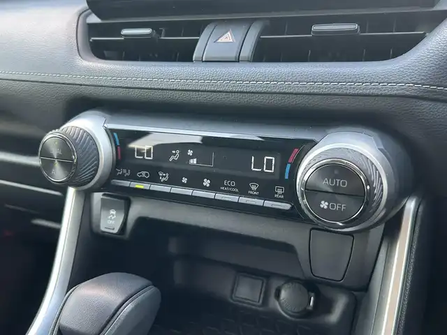 トヨタ ＲＡＶ４ ハイブリットX 道南・函館 2019(令1)年 7.6万km ホワイトパールクリスタルシャイン /Toyota Safety Sense//プリクラッシュセーフティ//レーンディパーチャーアラート//アダプティブハイビームシステム//オートマチックハイビーム //レーダークルーズコントロール//純正SDナビ//フルセグTV//バックカメラ//純正LEDヘッドライト//オートライト