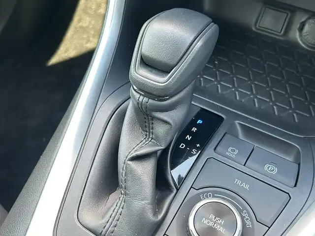 トヨタ ＲＡＶ４ ハイブリットX 道南・函館 2019(令1)年 7.6万km ホワイトパールクリスタルシャイン /Toyota Safety Sense//プリクラッシュセーフティ//レーンディパーチャーアラート//アダプティブハイビームシステム//オートマチックハイビーム //レーダークルーズコントロール//純正SDナビ//フルセグTV//バックカメラ//純正LEDヘッドライト//オートライト