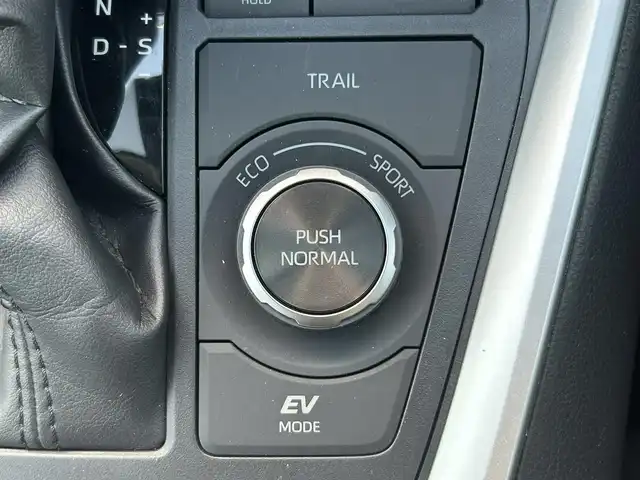 トヨタ ＲＡＶ４ ハイブリットX 道南・函館 2019(令1)年 7.6万km ホワイトパールクリスタルシャイン /Toyota Safety Sense//プリクラッシュセーフティ//レーンディパーチャーアラート//アダプティブハイビームシステム//オートマチックハイビーム //レーダークルーズコントロール//純正SDナビ//フルセグTV//バックカメラ//純正LEDヘッドライト//オートライト