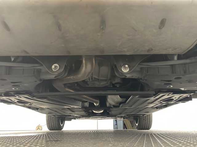 ボルボ ＸＣ４０ T4 AWD インスクリプション 新潟県 2020(令2)年 3.5万km クリスタルホワイトP 9インチタッチスクリーン式センターディスプレイ/（ナビ/TV/Apple Car Play)/harman/kardonプレミアムサウンド/360°ビューカメラ/アダプティブ・クルーズ・コントロール/パイロット・アシスト/レーン・キーピング・エイド/歩行者・サイクリスト・大型動物検知機能/インターセクション・サポート/被追突時警告機能/クロス・トラフィック・アラート/オンカミング・レーン・ミティゲーション/ステアリング・アシスト付BLIS/レーン・チェンジ・マージ・エイド/ロード・サイン・インフォメーション/ドライバー・アラート・コントロール/パーク・アシスト・パイロット/LEDヘッドライト/純正19インチAW/純正フロアマット/ETC